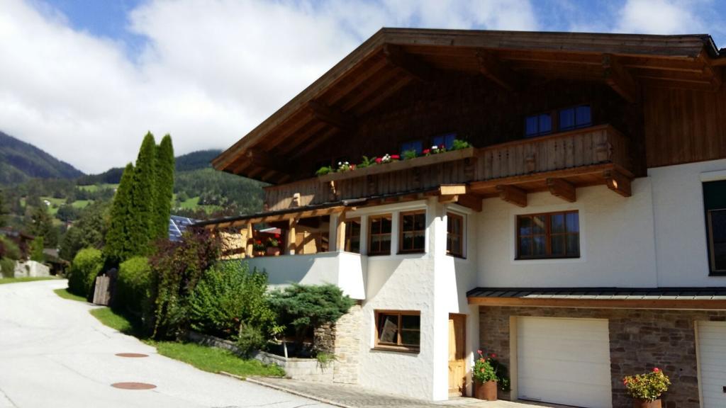 Gästehaus Reichholf Neukirchen am Großvenediger Exterior foto